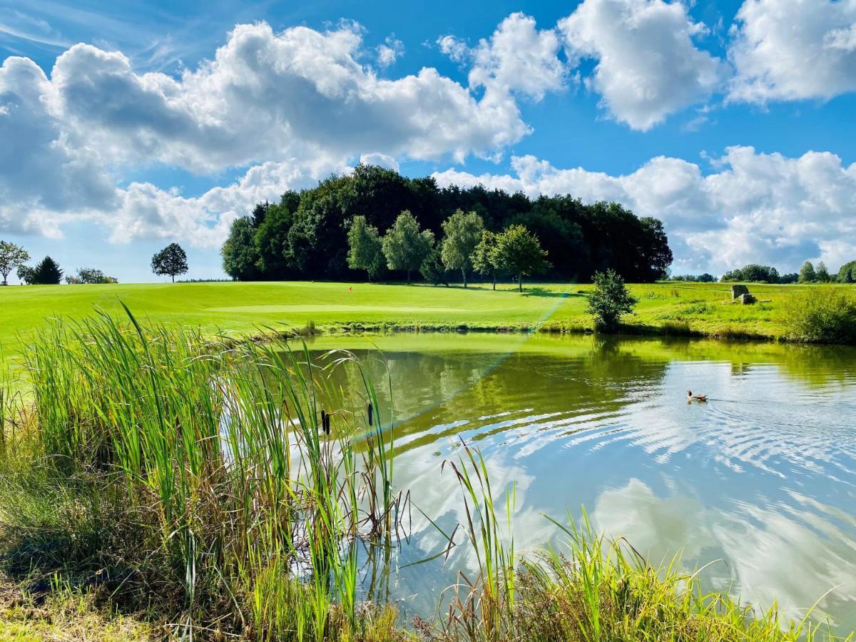 Barrierefreie Ferienwohnungen In Der Naehe Der Golf- Und Freizeitanlage Mudau Exteriör bild